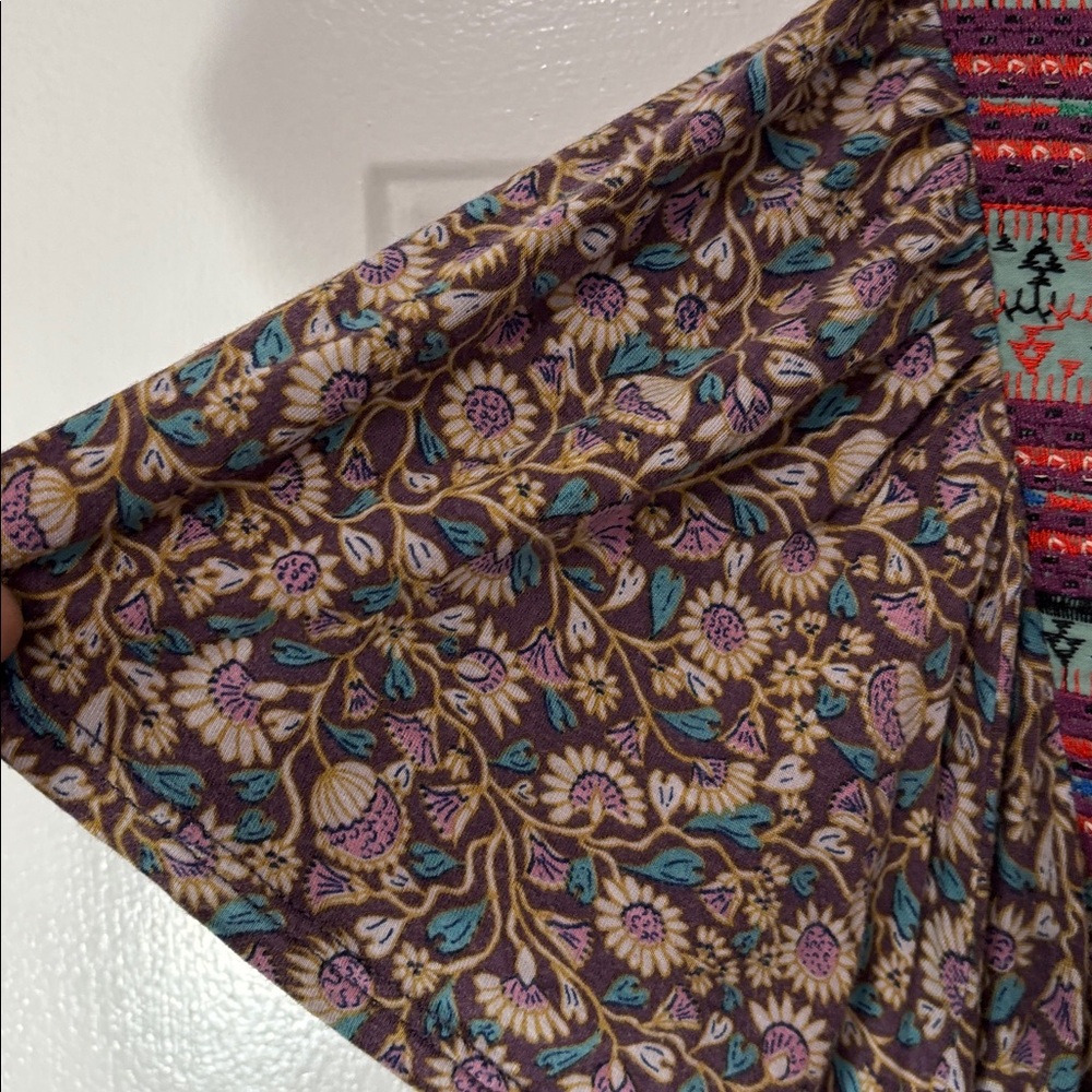 One September brand top. Size Large - Picture 3 of 5